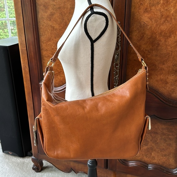 Lauren Ralph Lauren Classic Camel Leather Hobo - Picture 3 of 17
